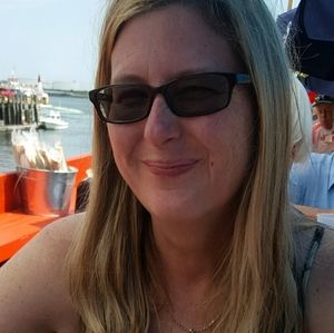 Meet your Posher, Stacy